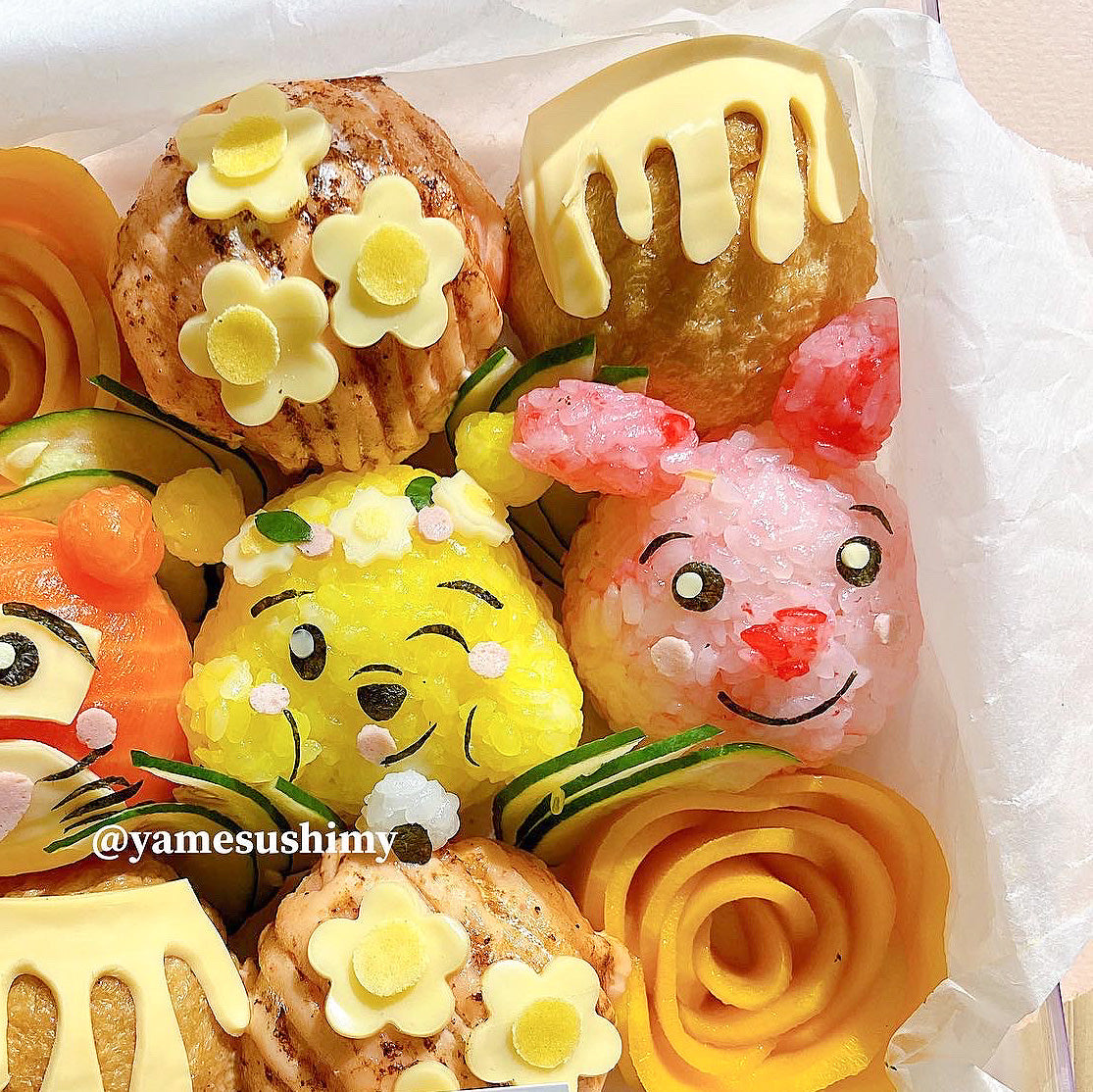 Winnie The Pooh Cute Cute Sushi Gift Box